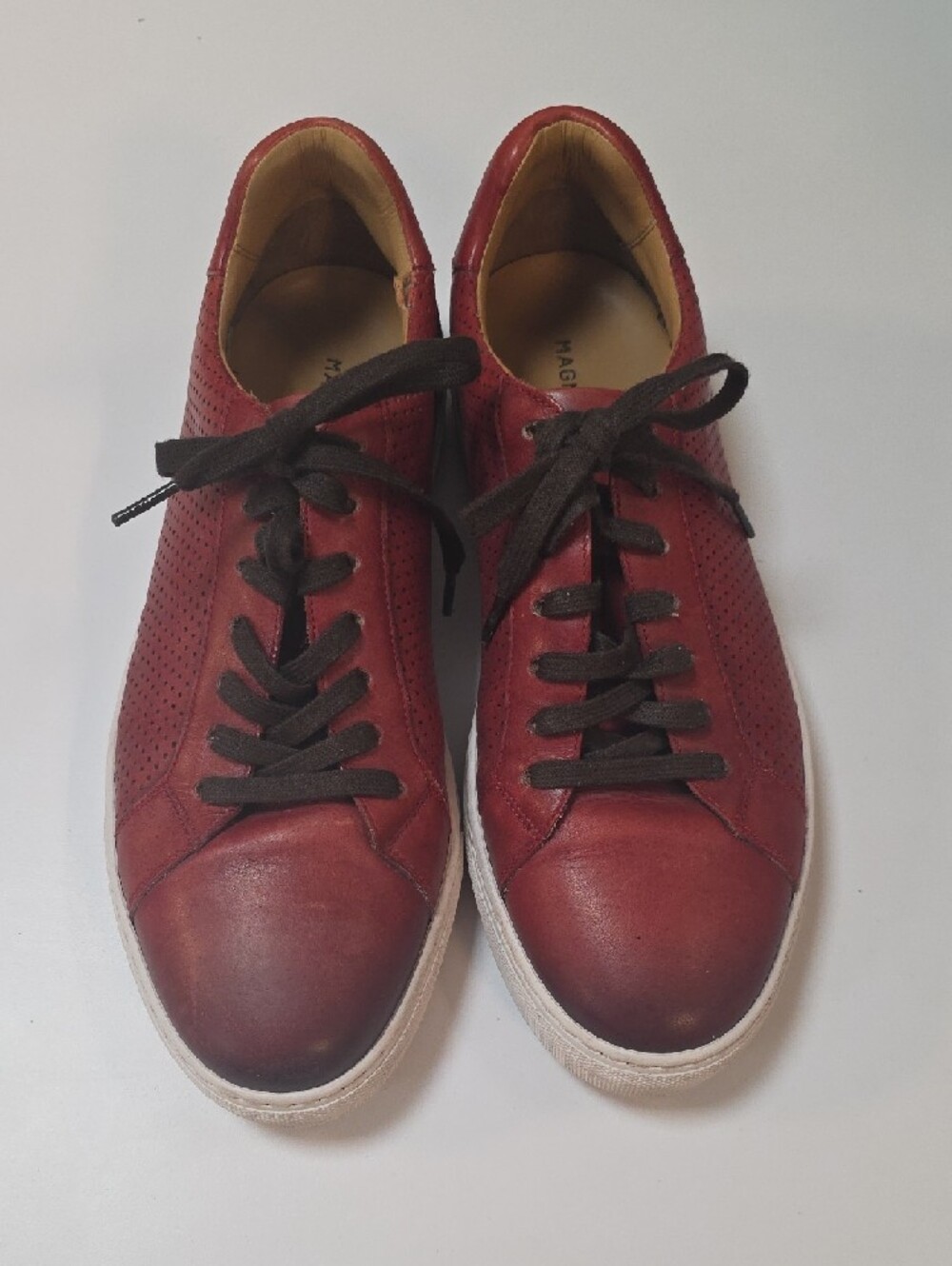 Magnanni Red Leather Lace-Up Sneakers with Brown Laces
